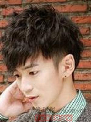 烫纹理的发型图片男