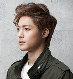 烫纹理的发型图片男