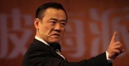 周立波资料,从喜剧明星到争议人物的人生轨迹